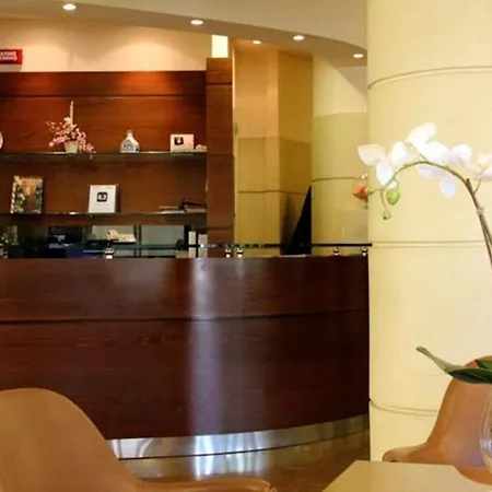 Tevere Perugia 호텔 3*