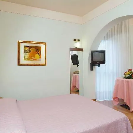 Tevere Perugia 3*