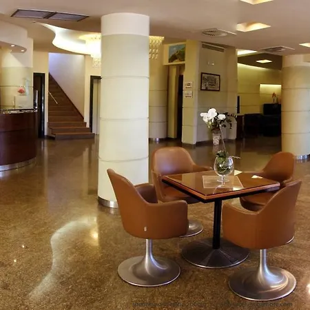 Hotel Tevere Perugia 3*